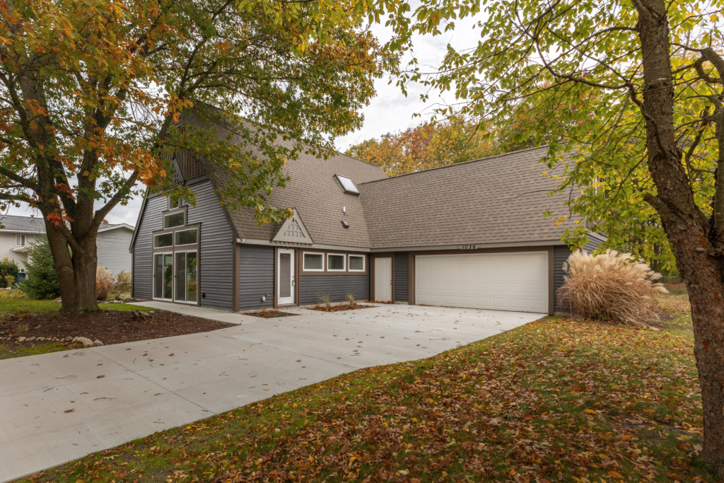 muskegon lakeshore house